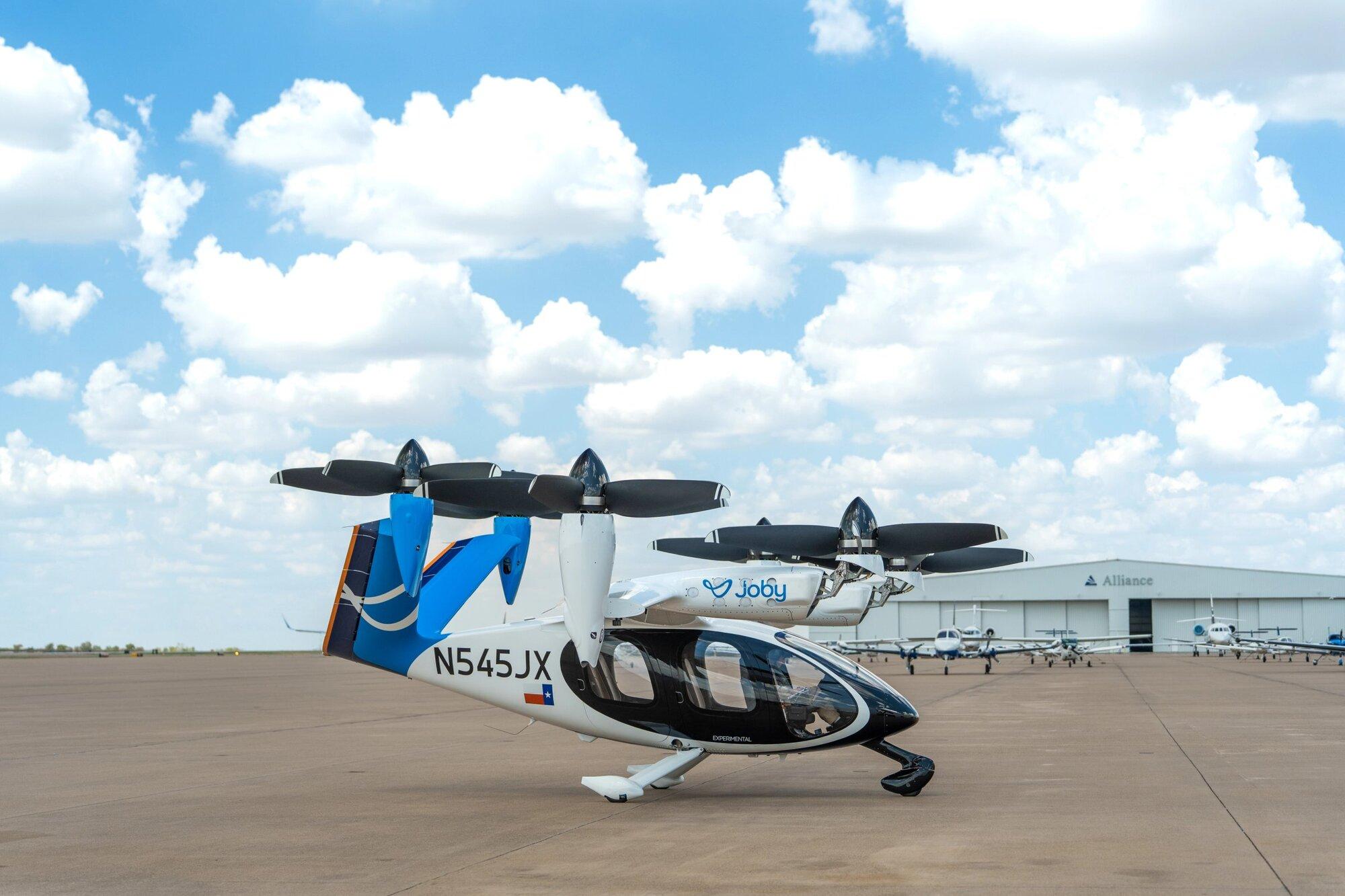 Flying taxis edge closer: Joby air taxi flies Texas routes, autonomous plane crosses US